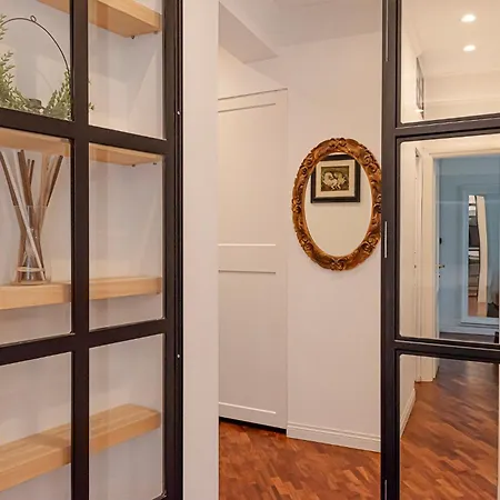 Bright And Cozy Near The Vatican Рим